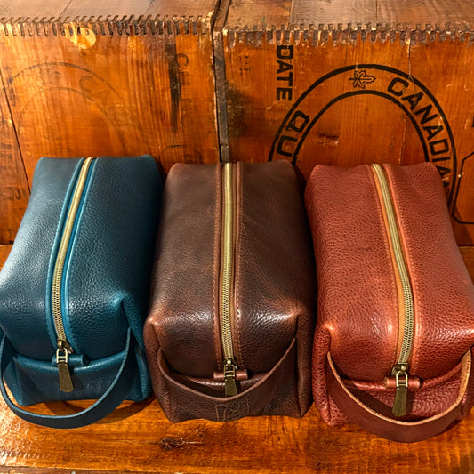 ‘Bulldog’ Leather Dopp Bag