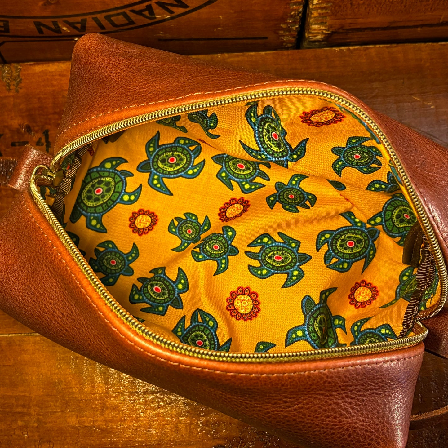 ‘Bulldog’ Leather Dopp Bag