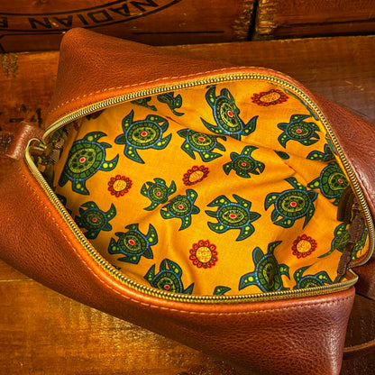 ‘Bulldog’ Leather Dopp Bag