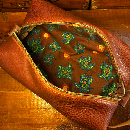 ‘Bulldog’ Leather Dopp Bag